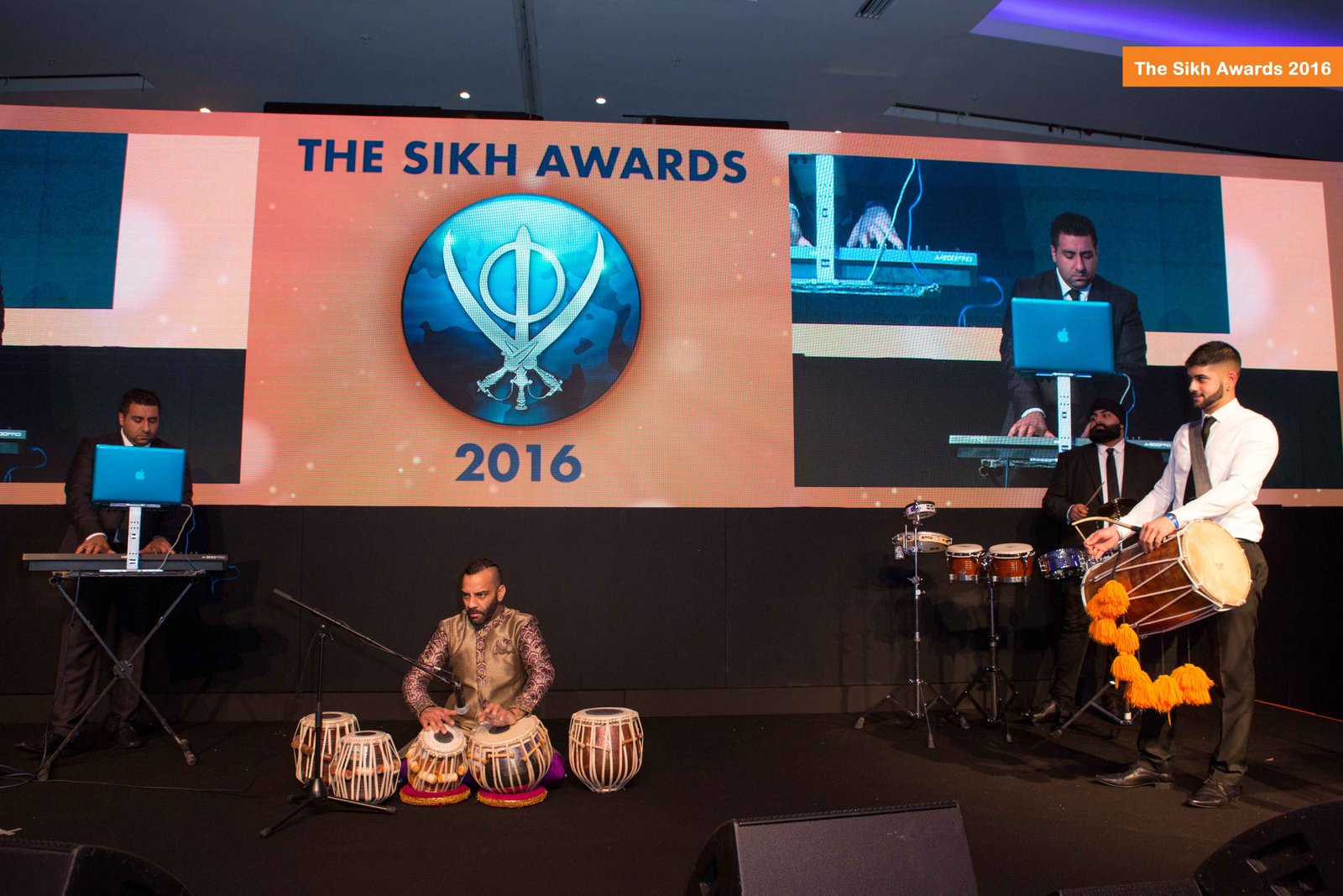 Award presentation to Sikh community leaders